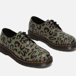 Dr. Marten 1461 Leopard Oxfords Men’s 8 Women’s 9 New